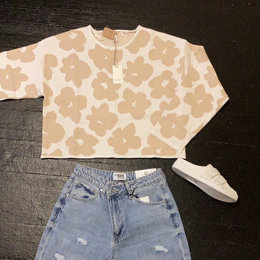 Floral cream taupe sweater