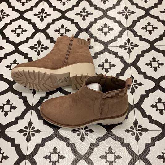 Danielle taupe short boot