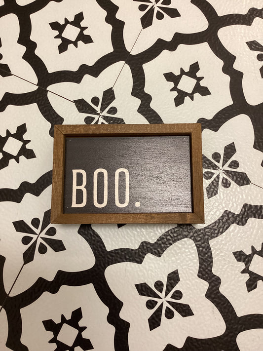 Boo sign