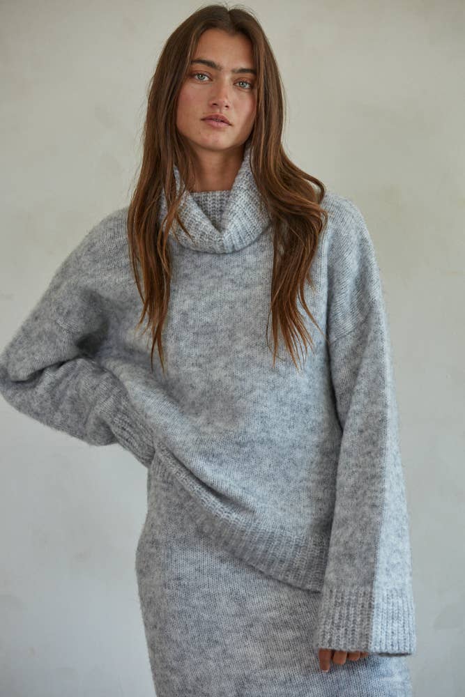 Monica turtle neck sweater